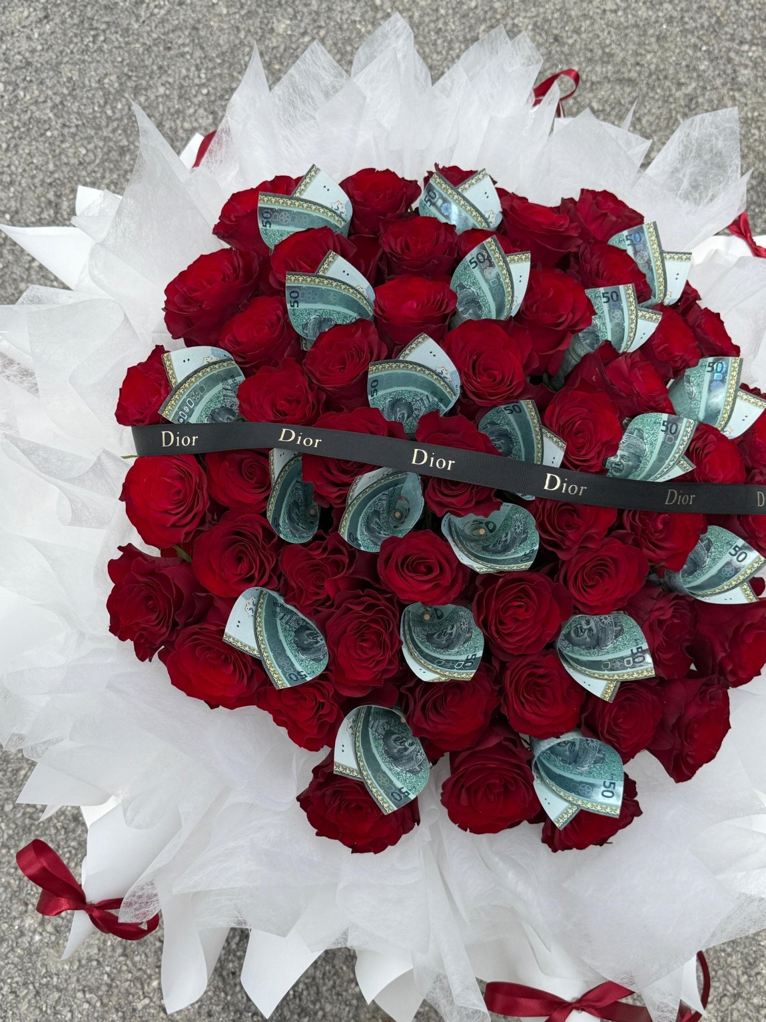 1,000 CASH with 50 Red Roses Bouquet - FLOWERHOLIC