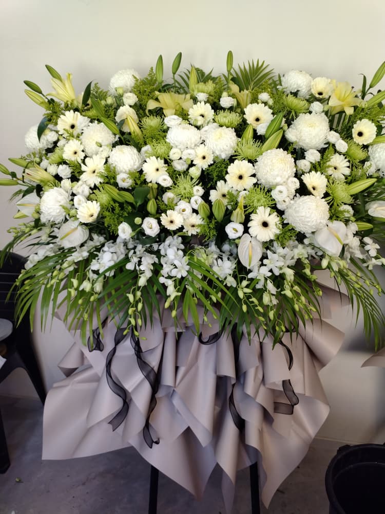 Condolences_W06 - FLOWERHOLIC